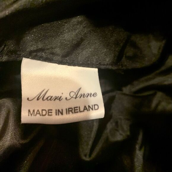 VINTAGE MARI ANNE  Bucket Hat Lined Velvet Flowers Accent Warm Purple Irish main image 5
